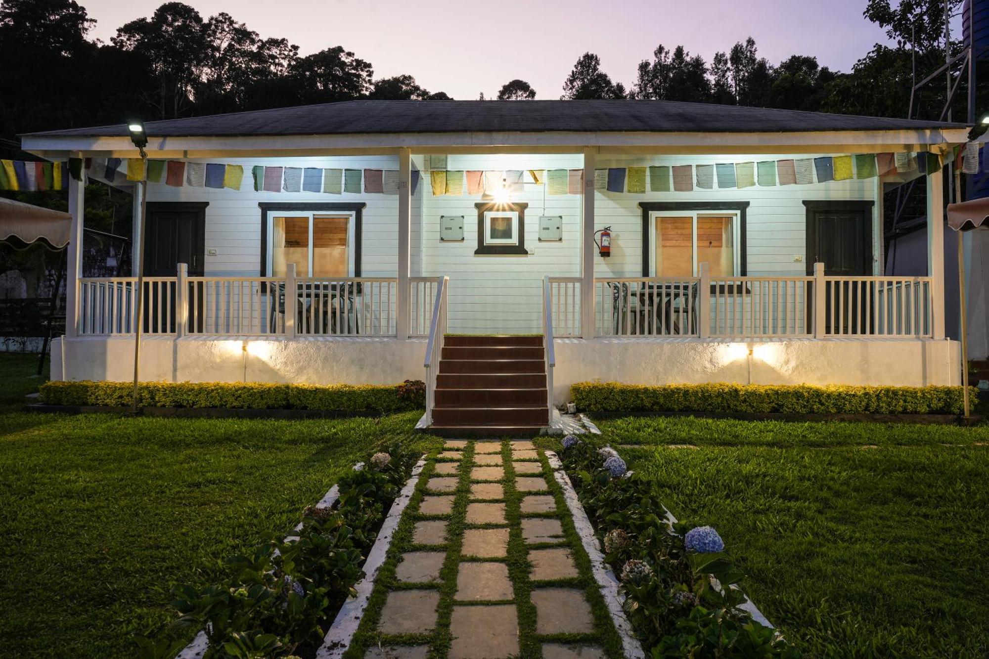The Door To Nirvana Cottages Coonoor Exterior photo